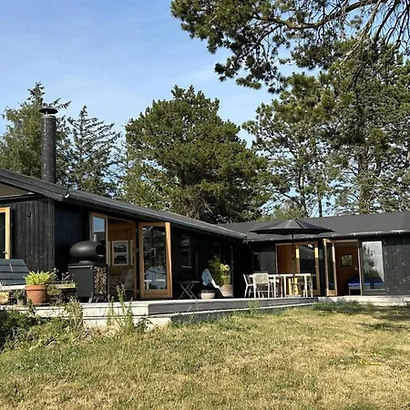 Unique 60s Gem In Veddinge Hills Fårevejle